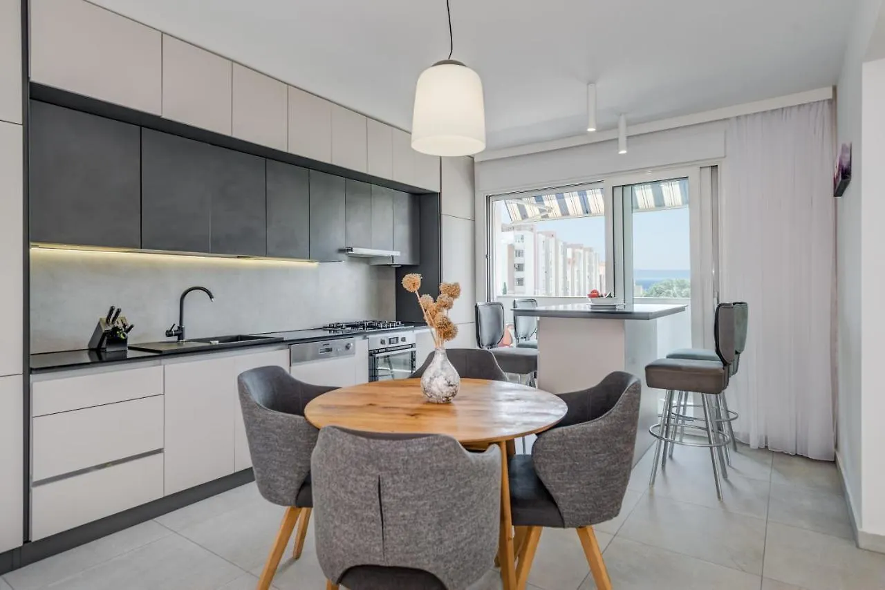 Modern 90 M2 Apt With Balcony W The Sea View Split Apartment
